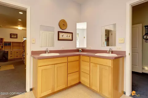 Bath - 6550 E 112th Ave, Anchorage, AK 99516 photo 4 of 9