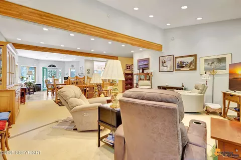 Living - 6550 E 112th Ave, Anchorage, AK 99516 photo 3 of 8