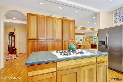 Kitchen - 6550 E 112th Ave, Anchorage, AK 99516 photo 5 of 11