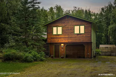 5090 W Clarion Ave, Wasilla, AK 99623