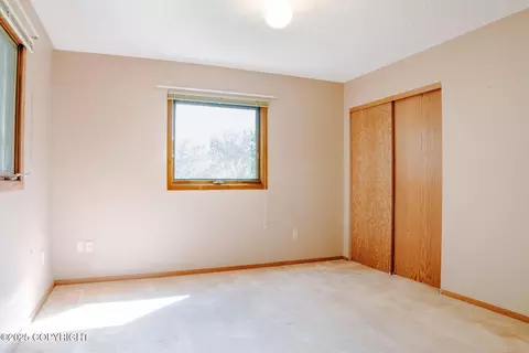 19825 Fairmount Cir, Eagle River, AK 99577 photo 16