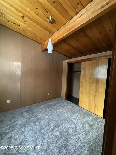 3941 Merrill Dr, Anchorage, AK 99517 photo 9