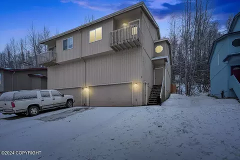 4021 Lunar Dr, Anchorage, AK 99504
