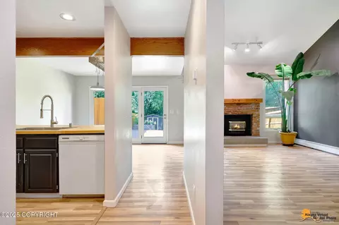 Entry Way - 10620 Commodore Dr, Anchorage, AK 99507 photo 4 of 8