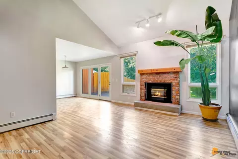 Living - 10620 Commodore Dr, Anchorage, AK 99507 photo 3 of 5