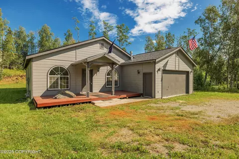 901 N Jack Nicklaus Dr, Wasilla, AK 99623
