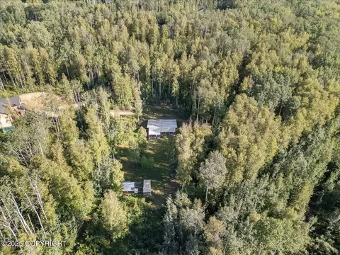 565 Prospectors Trl, Fairbanks, AK 99712