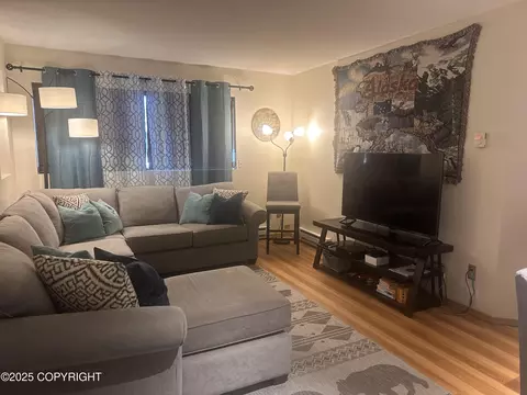 2201 Romig Pl # 105, Anchorage, AK 99503