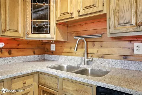 Kitchen - 12117 Lugene Ln, Eagle River, AK 99577 photo 2 of 3