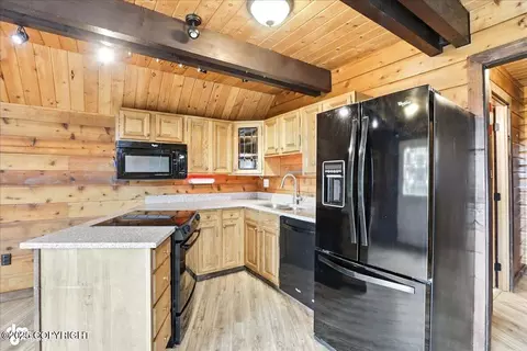 Kitchen - 12117 Lugene Ln, Eagle River, AK 99577 photo 1 of 3