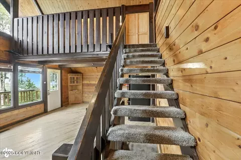 Entry Way - 12117 Lugene Ln, Eagle River, AK 99577 photo 4 of 6