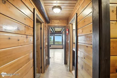 Entry Way - 12117 Lugene Ln, Eagle River, AK 99577 photo 3 of 6