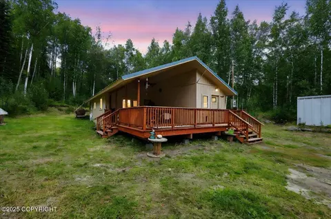 18985 W Appalachian Trl, Big Lake, AK 99652