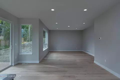 Living - 8887 Sasquatch Cir, Eagle River, AK 99577 photo 2 of 4