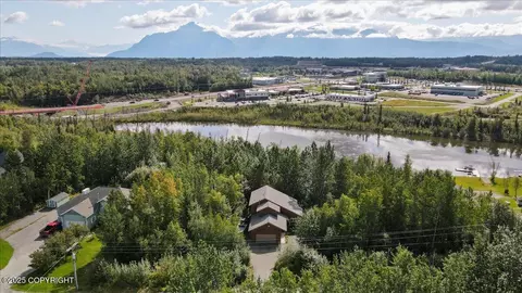 3300 E Palmdale Dr, Wasilla, AK 99654