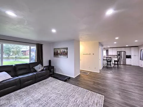 8430 E 20th Ave, Anchorage, AK 99504 photo 6