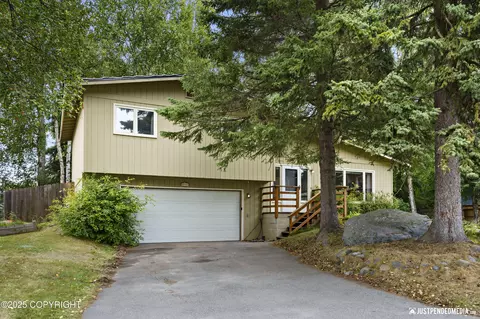2731 Westwind Cir, Anchorage, AK 99516