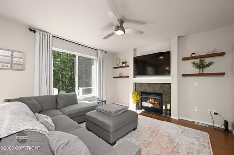 Living - 20466 Icefall Dr, Eagle River, AK 99577 photo 2 of 5