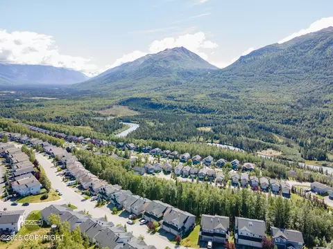 View/Area - 20466 Icefall Dr, Eagle River, AK 99577 photo 6 of 15