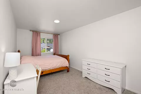 Bedroom - 20466 Icefall Dr, Eagle River, AK 99577 photo 5 of 6