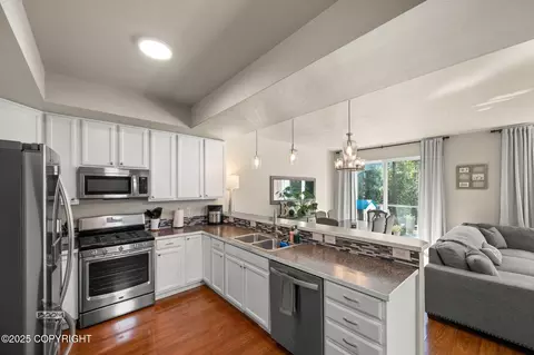 Kitchen - 20466 Icefall Dr, Eagle River, AK 99577 photo 1 of 6