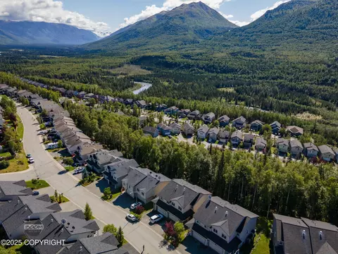 View/Area - 20466 Icefall Dr, Eagle River, AK 99577 photo 12 of 15
