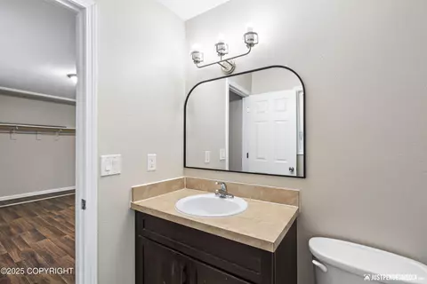 Bath - 6124 E 12th Ave # D6, Anchorage, AK 99504 photo 2 of 3