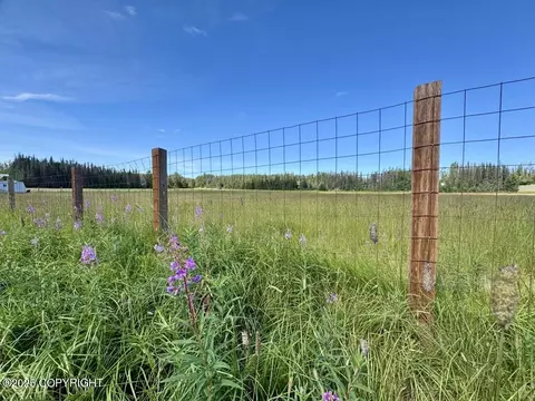 35620 Robinson Loop Rd, Sterling, AK 99672
