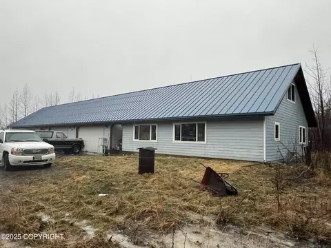 1825 N Silver Pond Cir, Wasilla, AK 99654