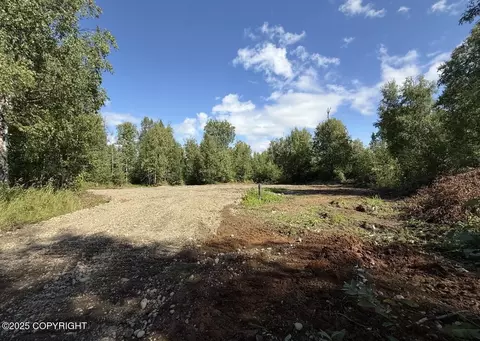 5549 S Saquonee St, Big Lake, AK 99623