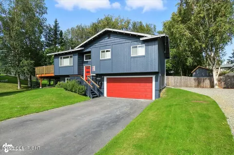 8420 Mentra Ct, Anchorage, AK 99518