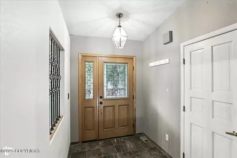 Entry Way - 7801 Evander Dr, Anchorage, AK 99518 photo 2 of 8