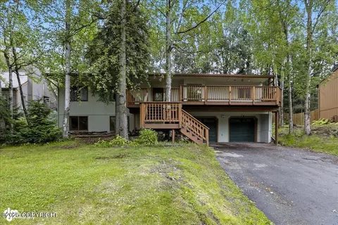 7801 Evander Dr, Anchorage, AK 99518