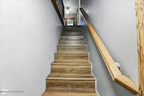 Entry Way - 7801 Evander Dr, Anchorage, AK 99518 photo 7 of 8