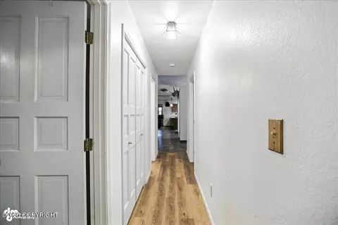 Entry Way - 7801 Evander Dr, Anchorage, AK 99518 photo 6 of 8