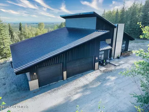 1314 Shuros Dr, Fairbanks, AK 99709