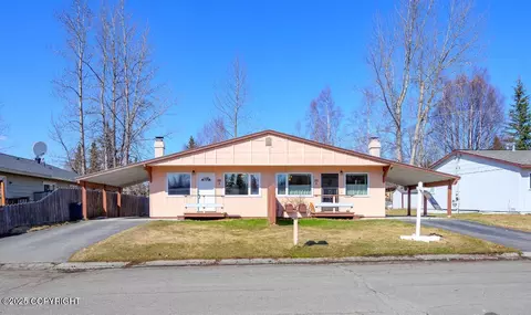 6049 More Ln, Anchorage, AK 99504