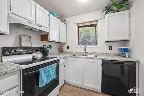 Kitchen - 10175 Nantucket Loop, Anchorage, AK 99507 photo 1 of 4