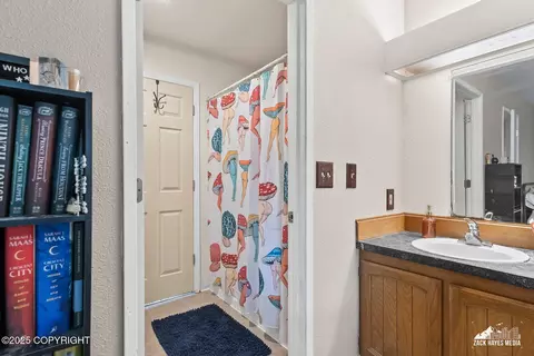 Bath - 10175 Nantucket Loop, Anchorage, AK 99507 photo 4 of 4