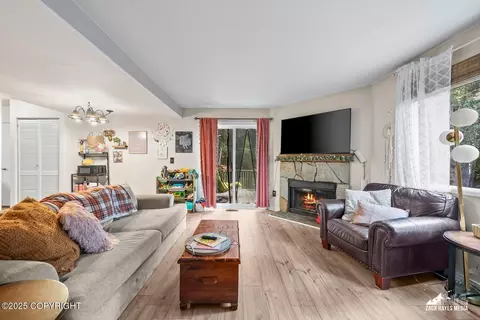 Living - 10175 Nantucket Loop, Anchorage, AK 99507 photo 4 of 7