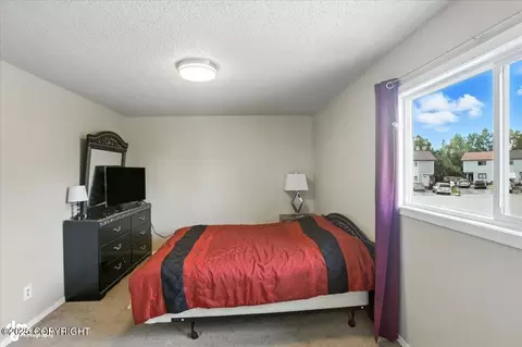 Bedroom - 3718 Chaffee Cir, Anchorage, AK 99517 photo 4 of 6