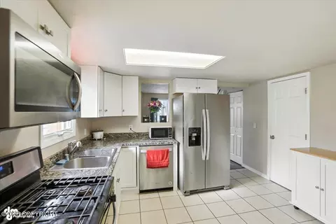 Kitchen - 3718 Chaffee Cir, Anchorage, AK 99517 photo 2 of 2