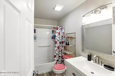 Bath - 3718 Chaffee Cir, Anchorage, AK 99517 photo 1 of 3