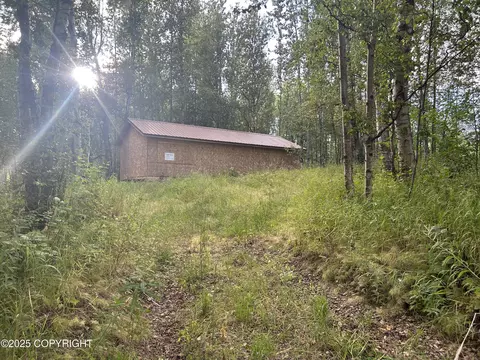 8812 S Starlight Ln, Wasilla, AK 99654