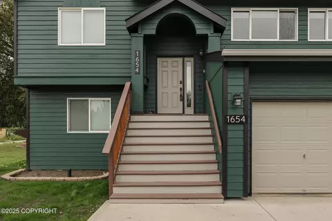 1654 E Hidden Ranch Loop, Palmer, AK 99645 photo 2