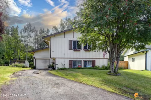 3541 Glenn-don Cir, Anchorage, AK 99504