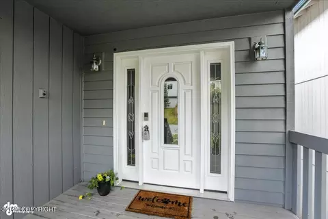 Entry Way - 20780 Icefall Dr, Eagle River, AK 99577 photo 4 of 4