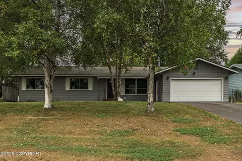 2441 Tasha Dr, Anchorage, AK 99502