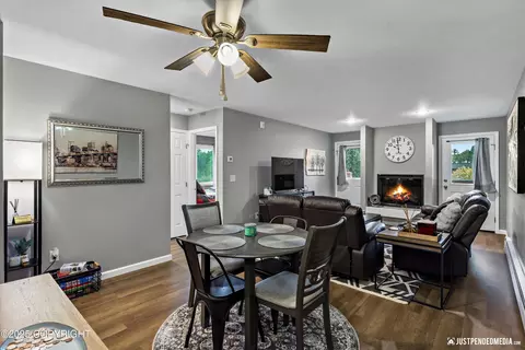 Dining - 4530 Wright St # 9, Anchorage, AK 99507 photo 1 of 1