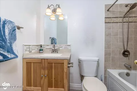 Bath - 8430 E 12th Ct, Anchorage, AK 99504 photo 1 of 2